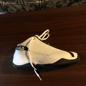 Fila tennis shoes